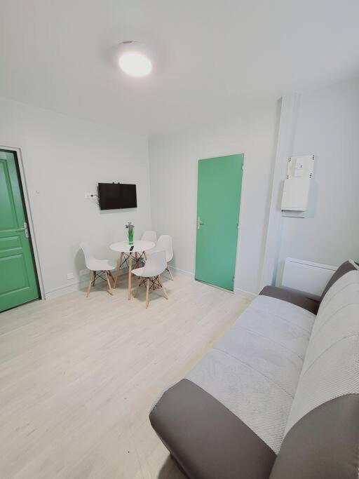 Appartement Proche St Denis "Appart 3" Pierrefitte-sur-Seine Zewnętrze zdjęcie